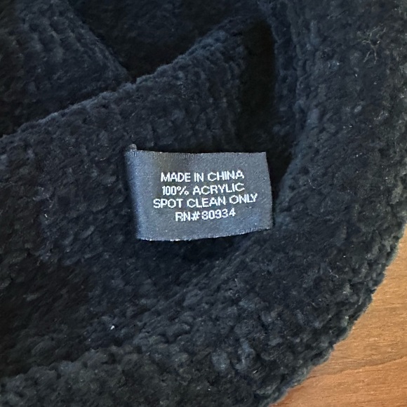 🌟HP🌟Black Chenille Knit Rolled Brim Cloche Hat with Bow by August Hats - Picture 8 of 8